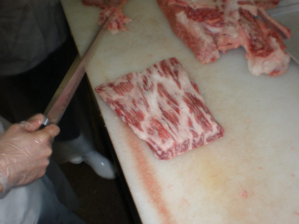 牛 もも肉 柔らかく する 方法
